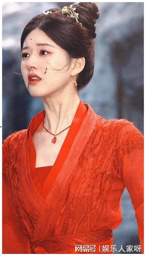 娱乐吃瓜女星剧组,揭秘吃瓜女星与神秘剧组背后的故事 第2张 娱乐吃瓜女星剧组,揭秘吃瓜女星与神秘剧组背后的故事 第2张